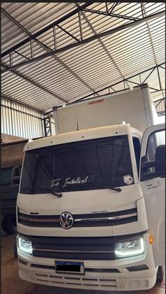VOLKSWAGEN DELIVERY EXPRESS 3.0 TURBO DIESEL CHASSI 4X2 AUTOMÁTICO
